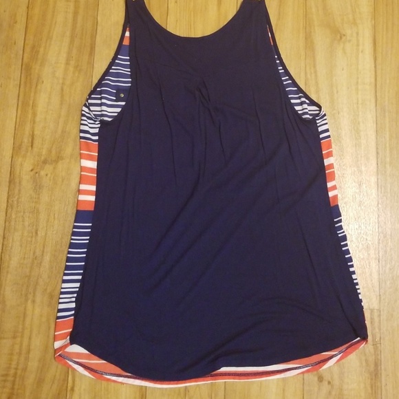 Express red, blue & white blouse - Picture 2 of 3